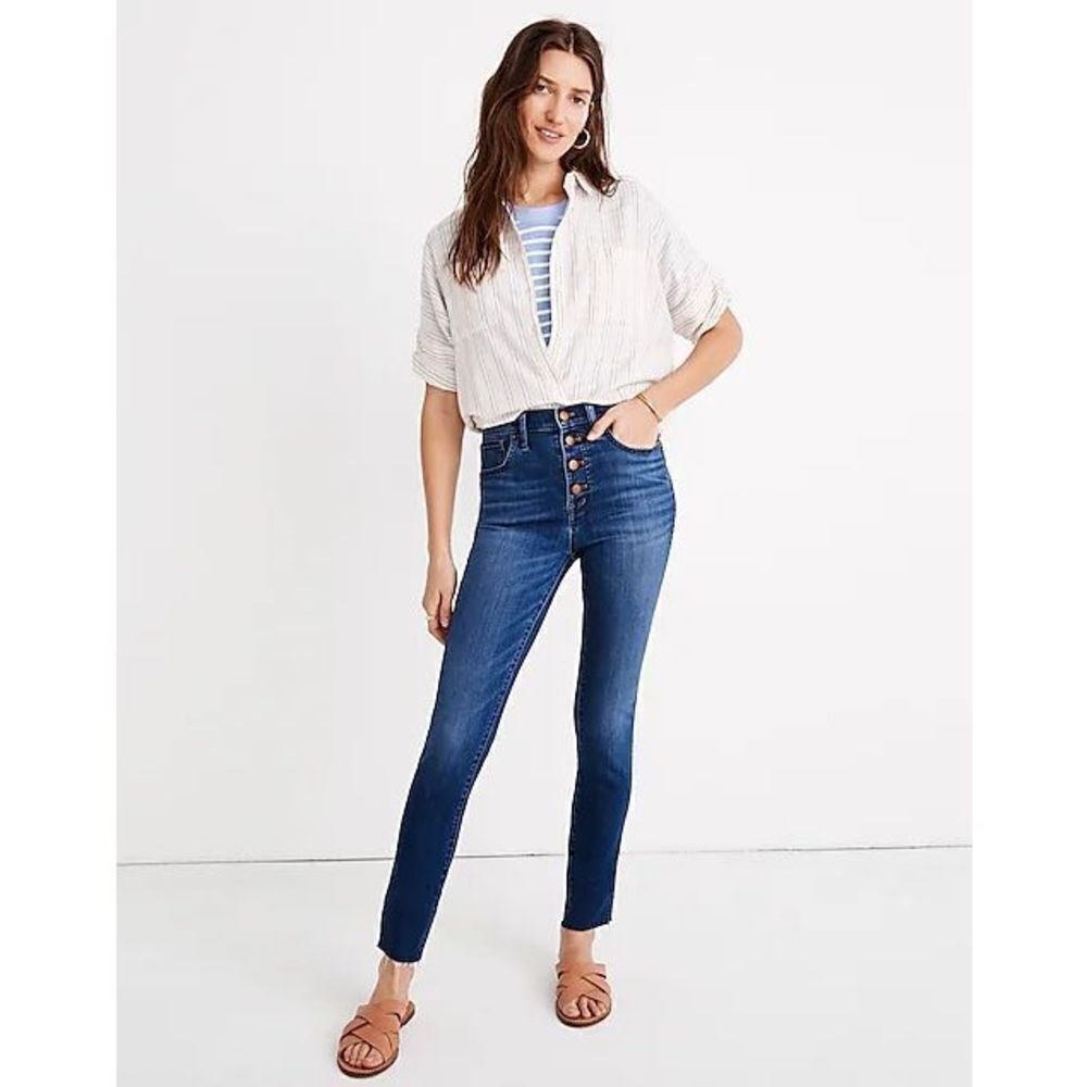 Madewell distressed multi button 25T 10” inch high rise skinny crop jeans